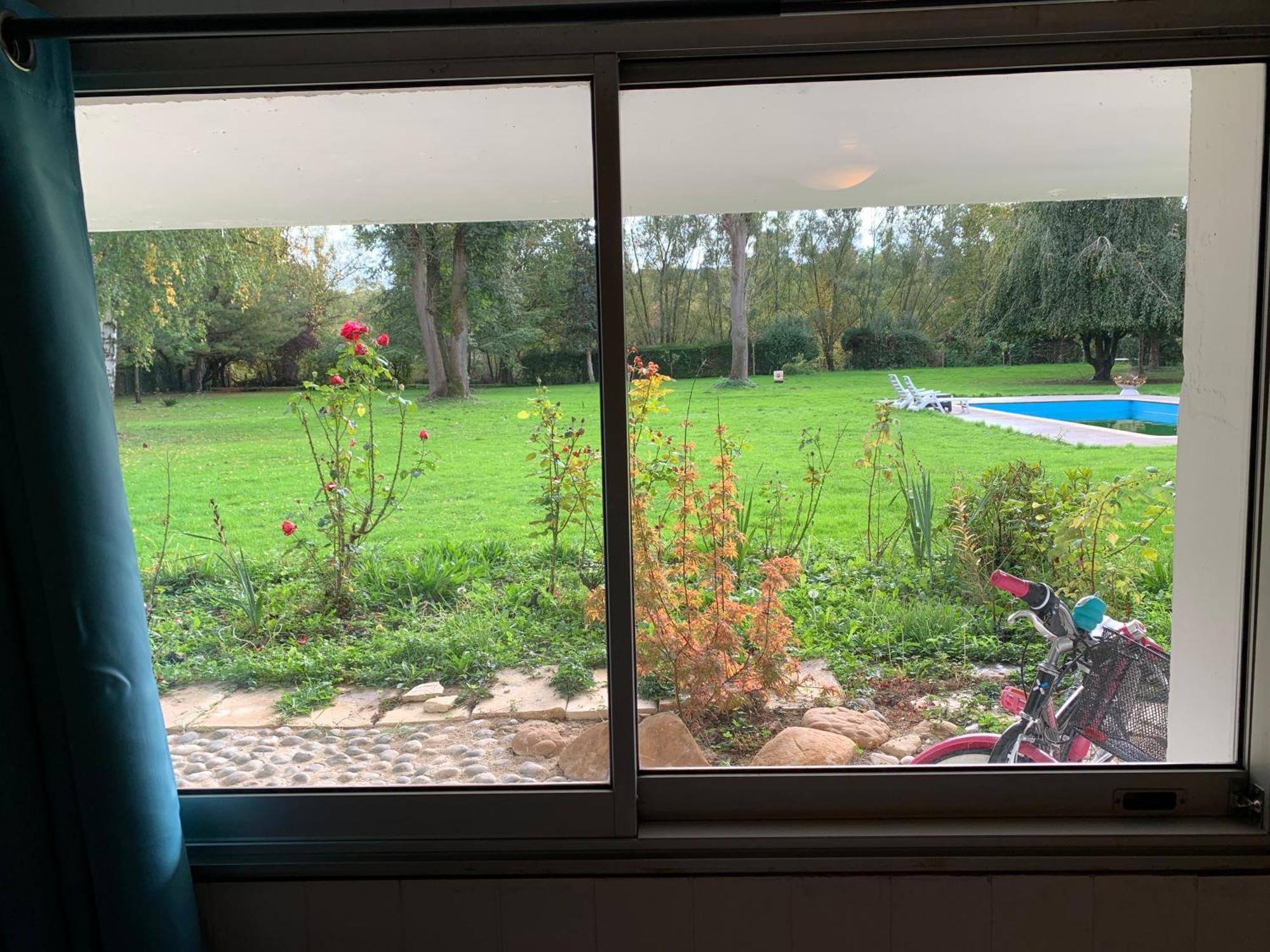 Appartement Familial Au Bord De La Marne, Jardin 8000M2, Piscine, Court De Tennis, Terrasse, Parking Gratuit Proche Disneyland Isles-lès-Villenoy Exteriör bild