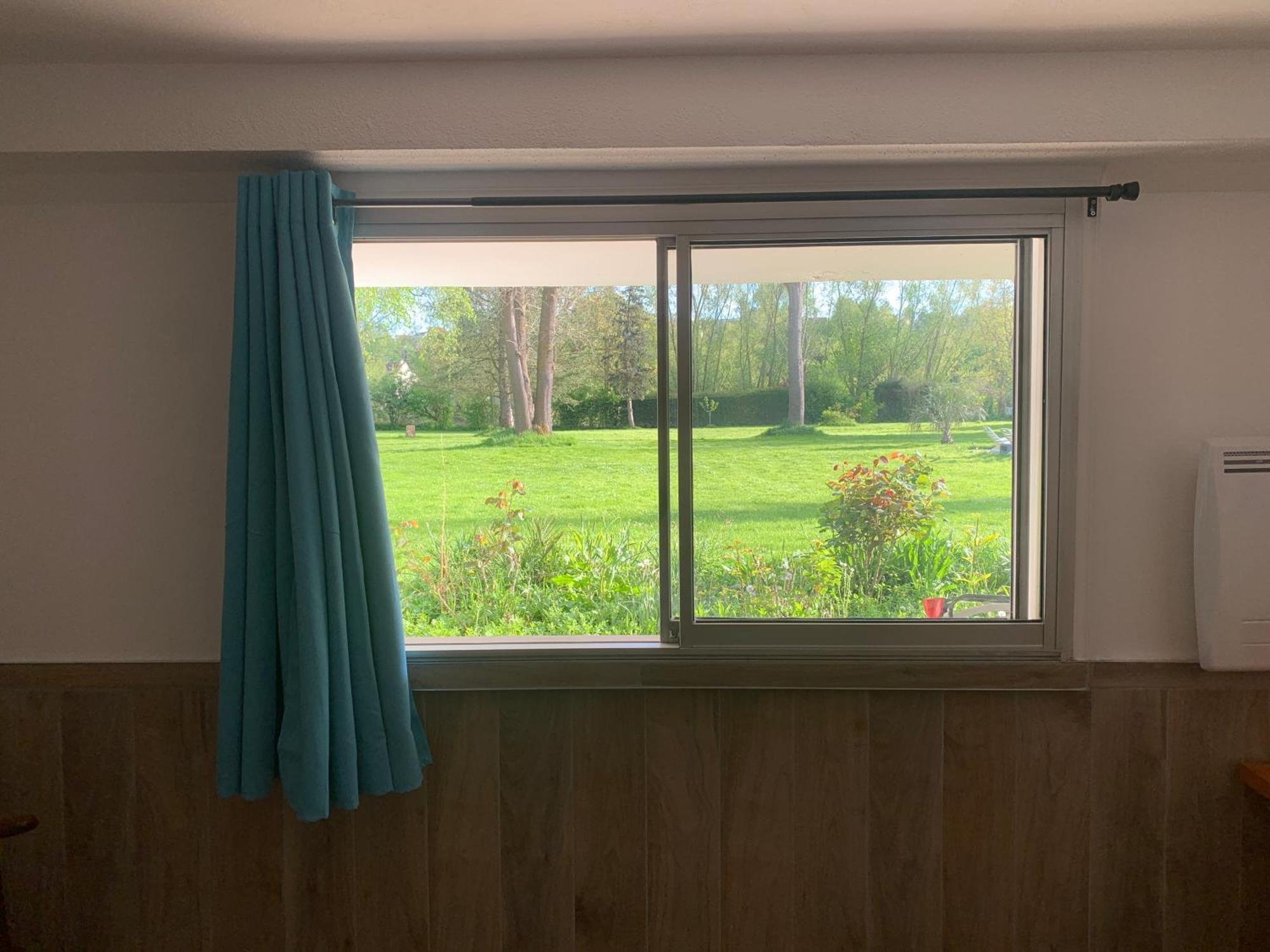 Appartement Familial Au Bord De La Marne, Jardin 8000M2, Piscine, Court De Tennis, Terrasse, Parking Gratuit Proche Disneyland Isles-lès-Villenoy Exteriör bild
