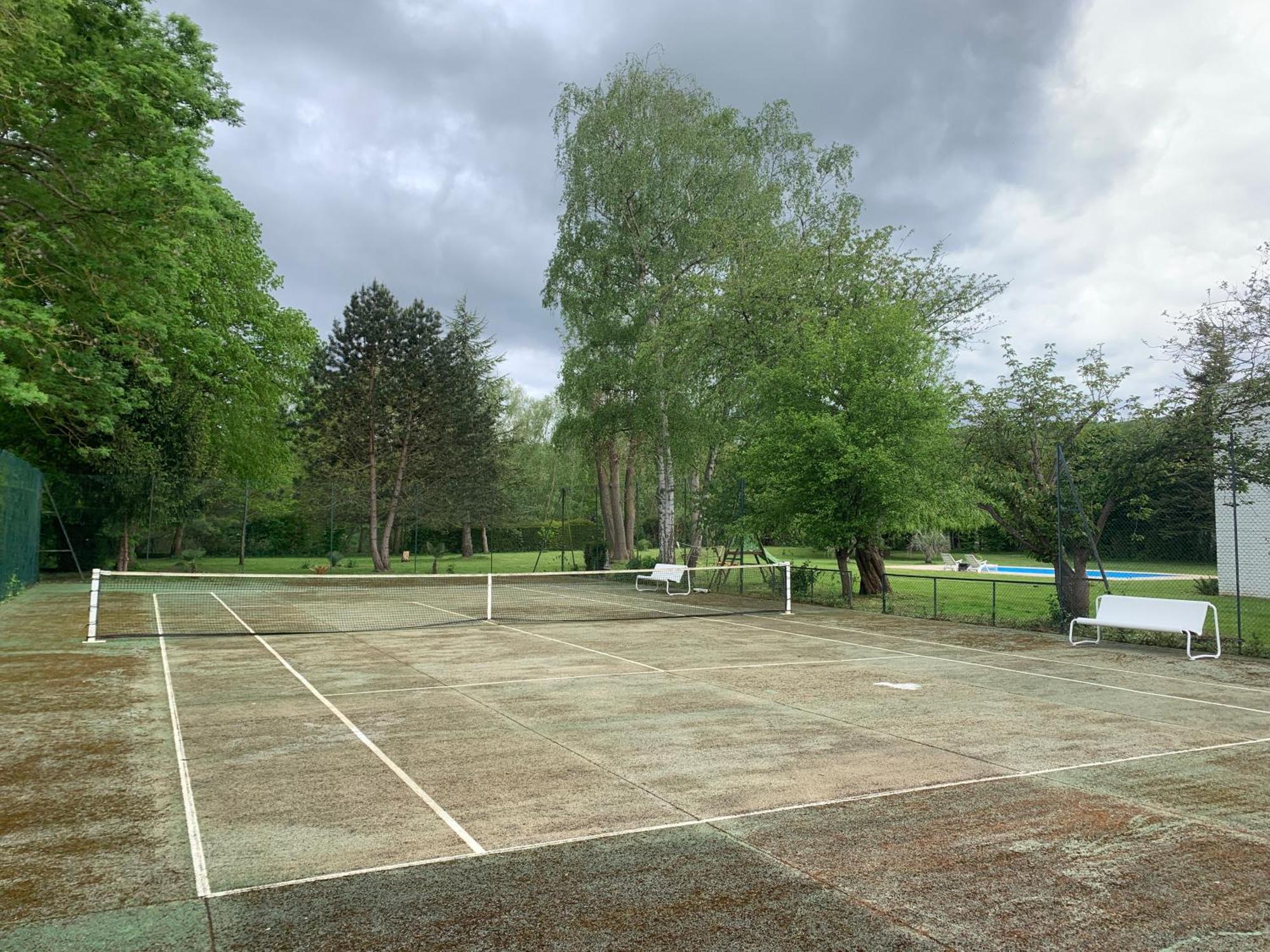 Appartement Familial Au Bord De La Marne, Jardin 8000M2, Piscine, Court De Tennis, Terrasse, Parking Gratuit Proche Disneyland Isles-lès-Villenoy Exteriör bild