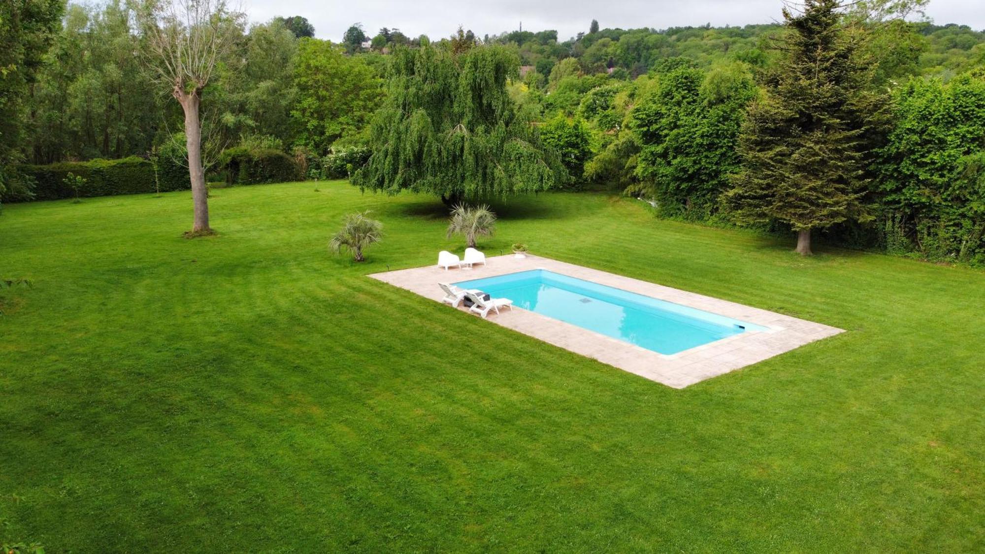 Appartement Familial Au Bord De La Marne, Jardin 8000M2, Piscine, Court De Tennis, Terrasse, Parking Gratuit Proche Disneyland Isles-lès-Villenoy Exteriör bild