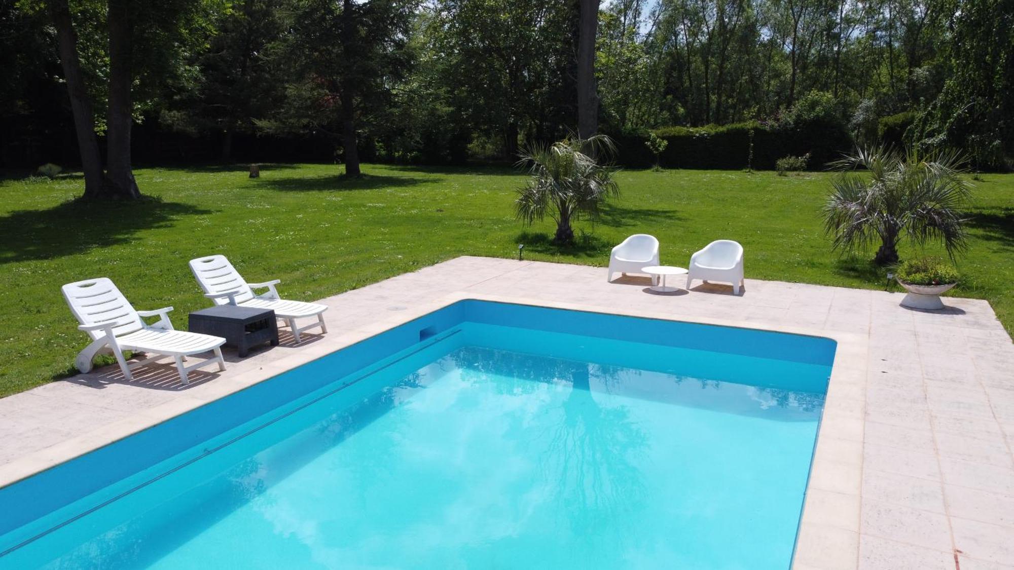 Appartement Familial Au Bord De La Marne, Jardin 8000M2, Piscine, Court De Tennis, Terrasse, Parking Gratuit Proche Disneyland Isles-lès-Villenoy Exteriör bild