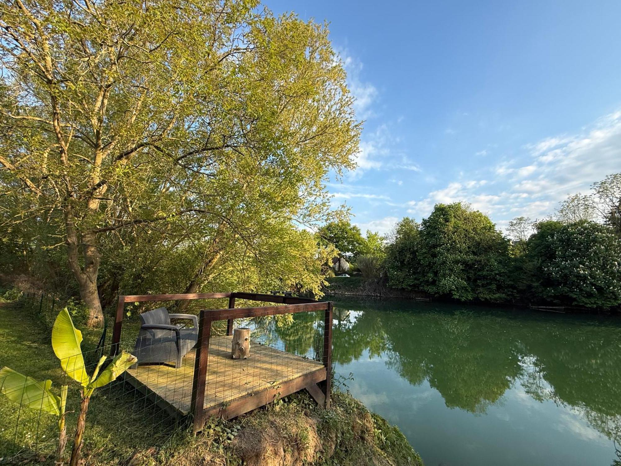 Appartement Familial Au Bord De La Marne, Jardin 8000M2, Piscine, Court De Tennis, Terrasse, Parking Gratuit Proche Disneyland Isles-lès-Villenoy Exteriör bild